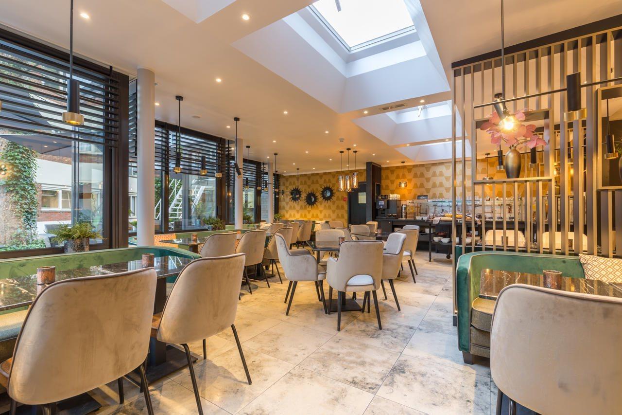 Leonardo Hotel Antwerp The Plaza Екстериор снимка