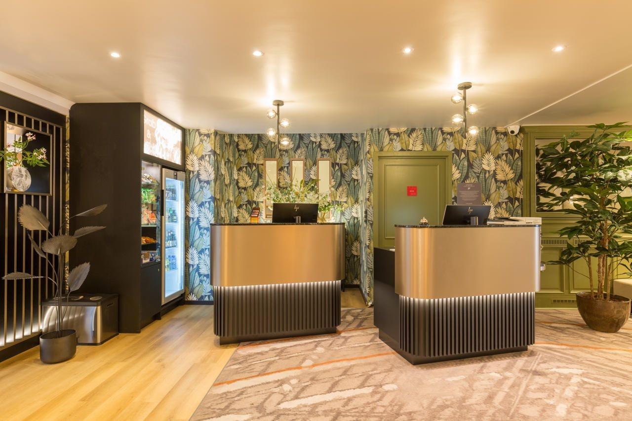 Leonardo Hotel Antwerp The Plaza Екстериор снимка