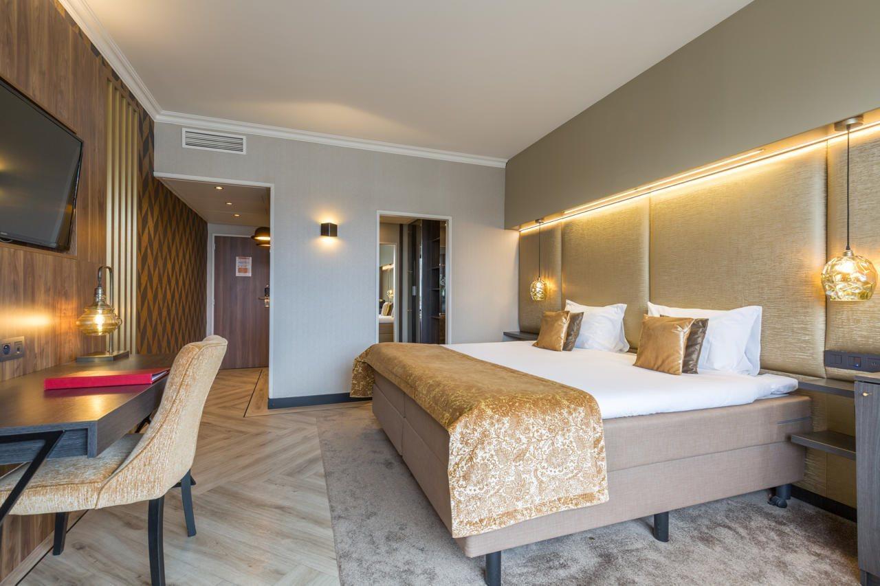Leonardo Hotel Antwerp The Plaza Екстериор снимка