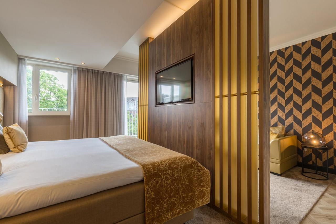 Leonardo Hotel Antwerp The Plaza Екстериор снимка
