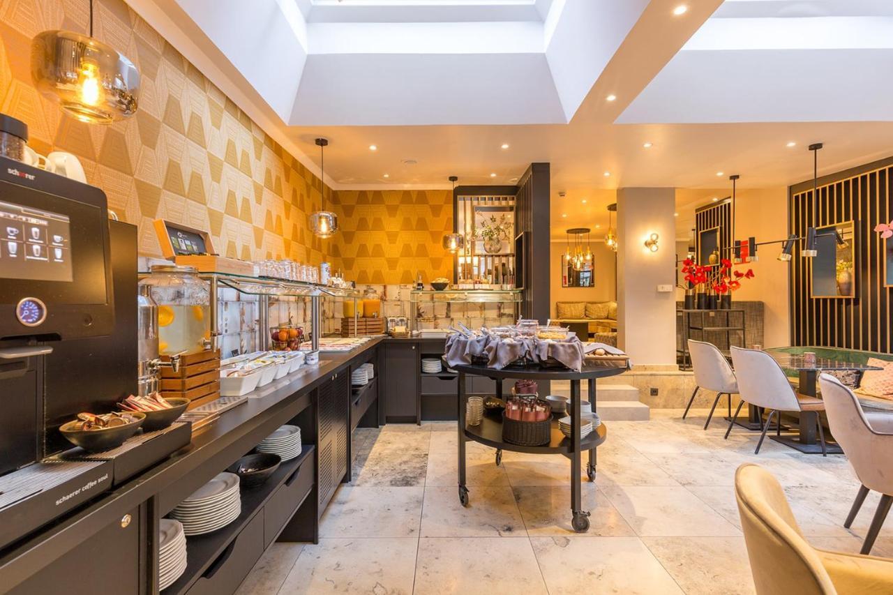 Leonardo Hotel Antwerp The Plaza Екстериор снимка